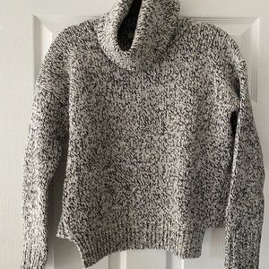 Cropped madewell high turtleneck sweater